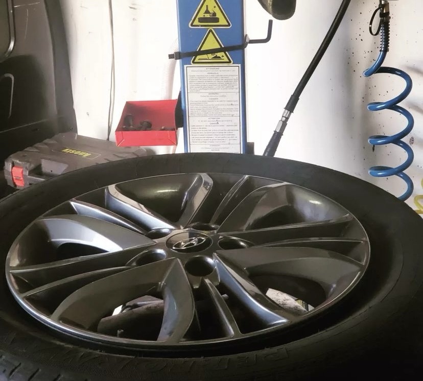 Tyre services Crawley